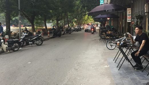 Siêu Phẩm Phố Chùa Láng – Nhà Sát Hồ - Ô Tô Đỗ Trước Cửa – 60M X 3 Tầng – Giá Chỉ 11 Tỷ