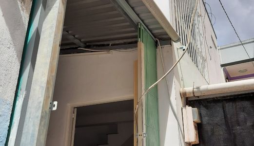 Bán Nhà Hẻm 1806 , Shr ,  Hỗ Trợ Vay Bank , Nhà Đẹp Dọn Đồ Vô Ở Liền