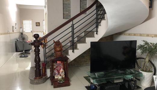 Bán Nhà 1 Trệt 1 Lầu Dt 97M2 Đất Full Thổ Cư Mặt Tiền Đường 8M Tại Kdc Song Ngữ Lạc Hồng