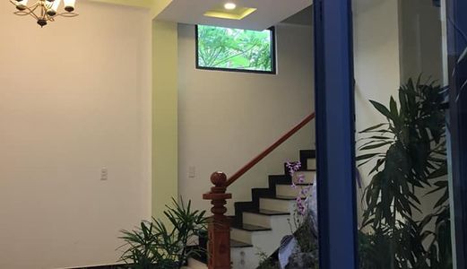 Nhà 3 Lầu Đẹp Không Tỳ Vết , Đường Thông, Xe Hơi Vào Tận Cửa. Bán Gấp Trong Tuần.