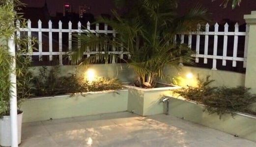 Ngã Tư Sở - Kinh Doanh – Lô Góc – Ô Tô – Nhà  Đẹp.