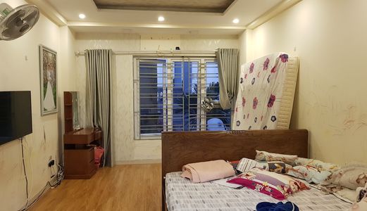 Bán Gấp Nhà Ngõ 8 Lê Quang Đạo 32M 5 Tầng Chỉ 2,8 Tỷ Được Cả Nội Thất