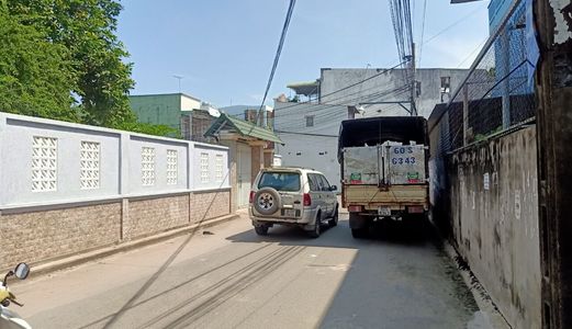 Nhà Tân Tiến Sau Lưng Nhà Hàng Eros Giá Rẻ