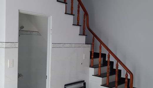 Bán Nhà Bình Chánh Giá Tốt, 1 Trệt 1 Lầu, Tặng Bộ Nội Thất, Shr