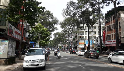Bán Nhà Tuyệt Đẹp Cho Người Thích Yên Tĩnh Tiện Nghi,đường Trường Sa,p.14,quận 3,dt: 6X20M Giá Rẻ