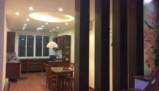 Bán Nhà Phân Lô Lạc Long Quân 36M 5 Tầng 3.9 Tỷ Ô Tô Đỗ 10M