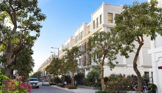 Bán Nhà Phân Lô Nguyễn Xiển, Mặt Đường 17M, Đối Diện Khu Liên Cơ, 99M2, 10 Tỷ