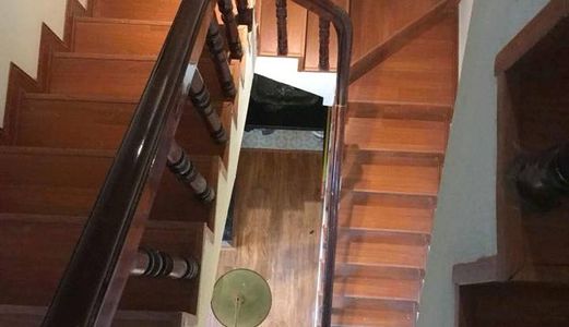 Cần Bán Nhà Phố Núi Trúc 35M, 5T, Giá 3.7 Tỷ, Đang Cho Thuê  