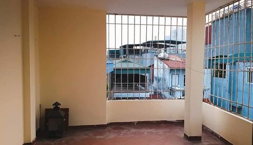 Chính Chủ Bán Nhà Ngõ 381 Nguyễn Khang - Nhà Đẹp - An Ninh Tốt Dân Trí Cao