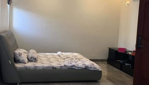 Nhà Phố  Lê  Văn Sỹ: Đường 10M Nhà Mới Coong Thiết Kế Rất Tây 12.5 Tỷ.