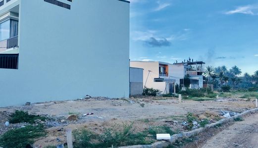 ﻿Bán Lô Góc 2 Mặt Tiền, Cách Đường Phú Nông Chỉ 20M. Gần Kđt Vĩnh Điềm Trung.