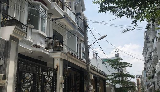 Bán Lỗ Căn Nhà Phố Mặt Tiền Hẻm 7M Giá 6.7 Tỷ Thị Trấn Nhà Bè