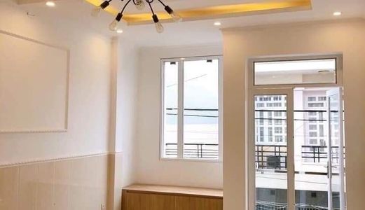 Bán Nhà Đang Cho Thuê 35Tr/tháng, Hẻm Xe Hơi, Đường Hòa Hảo