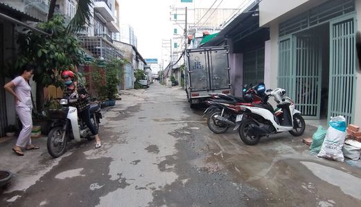 Chính Chủ Cần Tiền Nên Bán Gấp Căn Nhà Cấp 4, Sổ Hồng Trao Tay, Dt 4X17 Đường Phan Văn Hớn,quận 12 Giá Rẻ