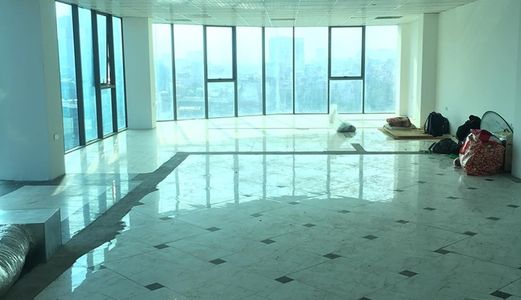 Văn Phòng 130M2 Thông Thủy, Nguyễn Trãi,2 Mặt Tiền, Ốp Kính Toàn Bộ