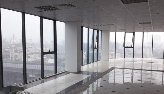 Văn Phòng 130M2 Thông Thủy, Nguyễn Trãi,2 Mặt Tiền, Ốp Kính Toàn Bộ