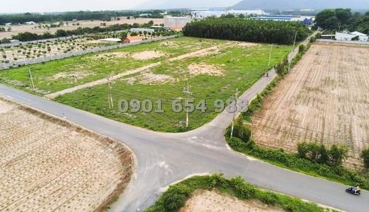 Bán Đất Chính Chủ Đang Kẹt Tiền Nên Cần Bán Gấp 2 Lô Đất Âp 1 Tóc Tiên