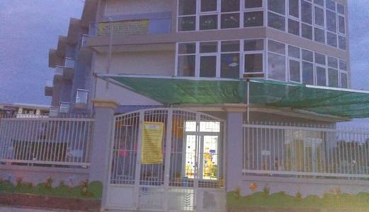 Cho Thuê Nhà Q9, 2 Mặt Tiền Đường Võ Văn Hát, Dt Sân Vườn 200M2