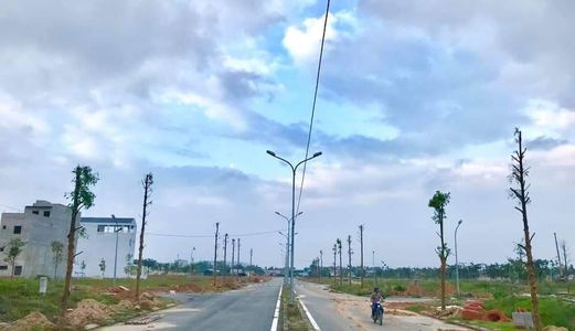 Đất Nền - Sổ Sẵn_ Xây Nhà Ở Ngay Tại Trung Tâm Tp Quảng Ngãi _ Giá Rẻ