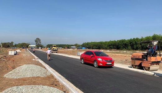 Dành Dụm Cả Đời Không Bằng Tiền Lời Miếng Đất