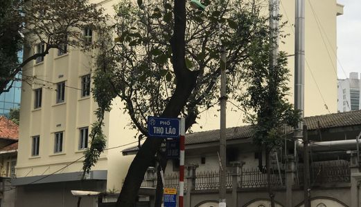 Cần Bán Gấp 445M2 Nhà Mặt Phố Dốc Thọ Lão Q.hai Bà Trưng Lh: 098.678.8881