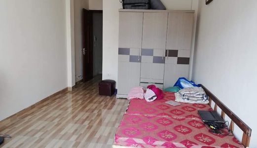 Nhà Nguyễn Trãi 35M X 5 Tầng, Mt 4M, Gần Ô Tô, 2.5 Tỷ.