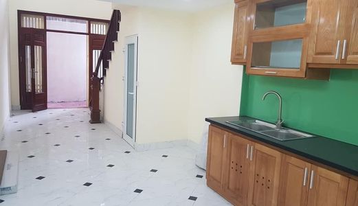 Bán Gấp Trong Tháng Nhà Phố Phương Mai, Quận Đống Đa, Gần Nhiều Tiện Ích Trường, Chợ, Bệnh Viện ; Giá Chỉ 2,35 Tỉ, Liên Hệ : Ms. Vân, Đt : 0979196809