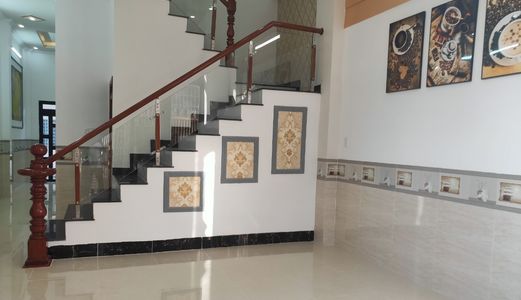 Bán Nhà 1 Trệt 1 Lầu 2 Mặt Tiền Trước Va Sau Điều 4M. Hẻm 7 Bờ Kè