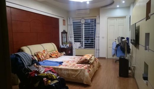 Nhà Đẹp Giá Tốt,  Đội Cấn Ba Đình, Gara Oto 80Mx5T, 8.2Ty. Lh: 0946945963