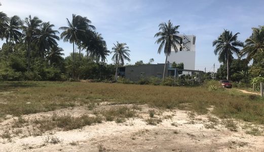 Cần Bán Đất Đường Nguyễn Du Tx. Lagi  57X35( 2000M2 Có Sẵn 400M Thổ Cư ) Giá Bán 7.4 Tỷ  Tương Đương 3.7 Tr/m2( Gía Rẻ Nhất Thị Trường Hiện Tại )