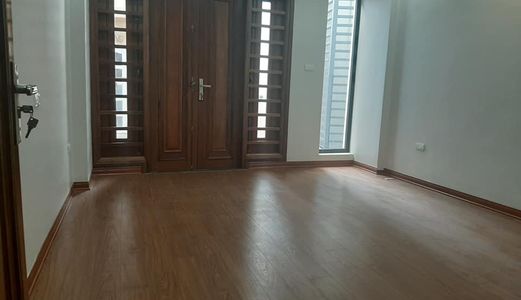 Bán Nhà Ngõ Kinh Doanh Đỉnh Phố Trần Duy Hưng, Diện tích 52M2 6 Tầng, Chỉ 6.9 Tỷ.