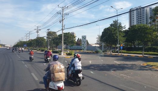 Đất Thuận An, Ngay Kcn Vsip,aeon Mall 5X18M, Sổ Riêng, Đường 18M