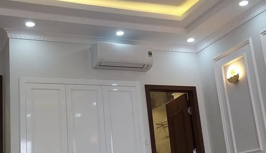 Diện tích 41M, 6 Tầng, Kinh Doanh, Gara Ô Tô 7 Chỗ, Tiện Ích Đầy Đủ 4 Tỷ Long Biên