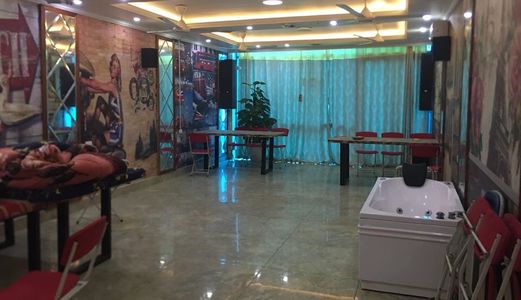 Bán Nhà Mặt Phố Hà Đông Kinh Doanh Đỉnh, 113M, Mặt Tiền 6M, Có Thang Máy Giá 10.3 Tỷ ( Có Thương Lượng Sâu)