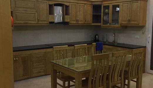 Nhà Kinh Doanh Sầm Uất, Ngõ 3 Nguyễn Văn Huyên, 70M2, Mt 7M, 5 Tỷ.
