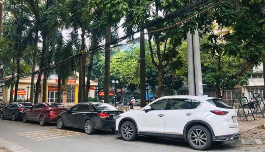 Bán Gấp Nhà Phát Lộc Oto Tránh Phân Lô Nguỵ Như Kontum