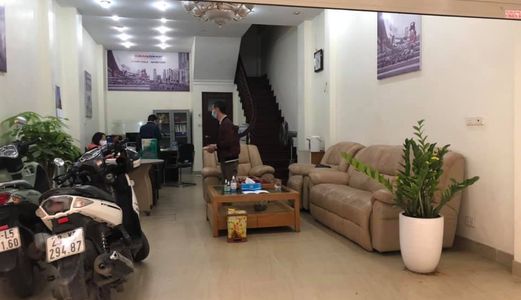 Hàng Hiếm, Ngõ 1 Trần Quốc Hoàn Diện Tích 50, 5 Tầng,mặt Tiền 5M, Giá 9 Tỷ Cầu Giấy.