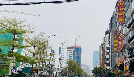 Mặt Phố Cầu Giấy, Sổ Đỏ Đẹp, Mặt Tiền Rộng, Thang Máy, Nhỉnh 180Tr/m2
