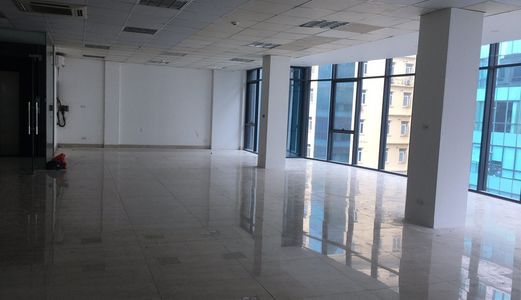 Cho Thuê Văn Phòng Cầu Giấy Phố Duy Tân 250.000Đ/m2