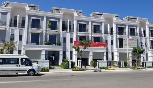 Bán Nhà 1 Trệt 2 Lầu, Ở Bàu Bàng, Bình Dương Giá 1.45Ty 5X15 Xây Sẵn Thiết Kế Đẹp,sang Trọng.