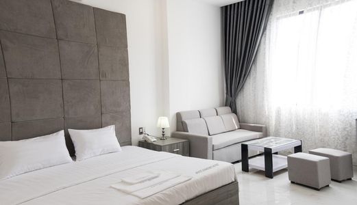 Cho Thuê Khách Sạn Mặt Tiền Đường Đống Đa Khu Sân Bay