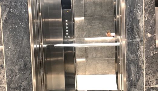 Cần Bán Gấp 2  Nhà 4 Tâng Có Thang Máy Ở Hà Huy Giáp Quận 12 Gí Tốt Mùa Dịch