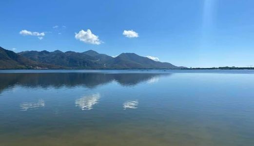 Cần Bán Lô Đất View Đầm Thủy Triều Gần Đường Đinh Tiên Hoàng Giá 750 Triệu