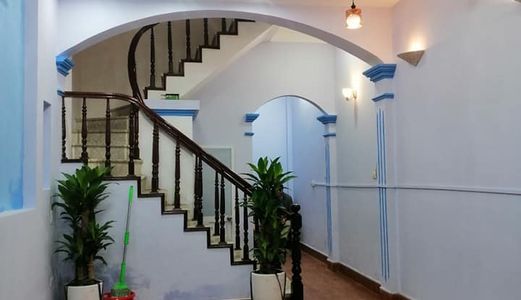 Đường Láng-Đống Đa. 45 Mét Vuông, 4 Tầng, Mặt Tiền 4 Mét, Giá 3.9 Tỷ.  ♥ Nhà Thoáng Đãng, Ánh Sáng Tốt, Phong Thủy Tốt.