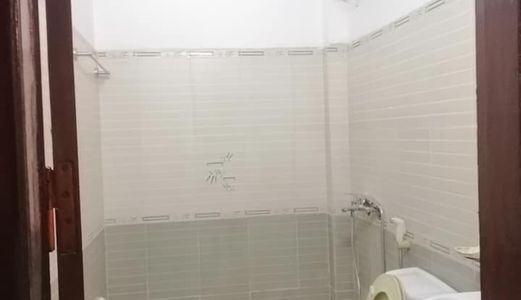 Đường Láng-Đống Đa. 45 Mét Vuông, 4 Tầng, Mặt Tiền 4 Mét, Giá 3.9 Tỷ.  ♥ Nhà Thoáng Đãng, Ánh Sáng Tốt, Phong Thủy Tốt.