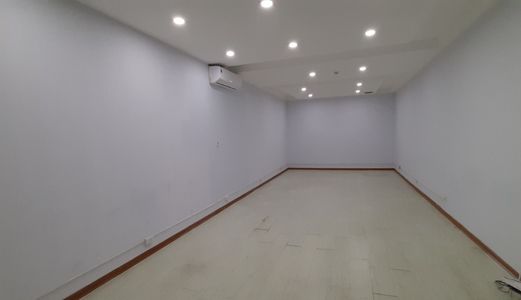 Cho Thuê Văn Phòng Đường Nguyễn Hữu Thọ, Diện Tích 150M2. Lh Hotline: 098.20.999.20