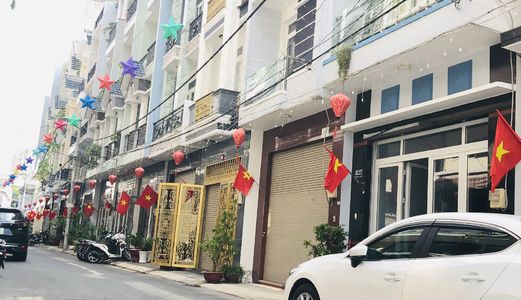 Cần Bán Nhà Đẹp Tại Hẻm 82, Đường Hoàng Bật Đạt, P.15, Q, Tân Bình