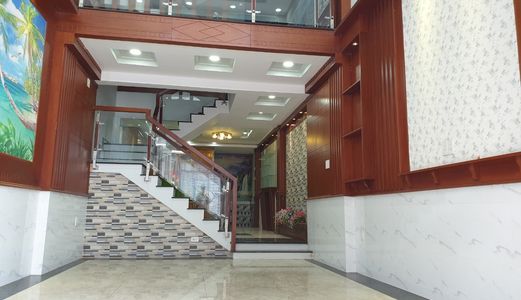 Cần Bán Nhà Đẹp Tại Hẻm 82, Đường Hoàng Bật Đạt, P.15, Q, Tân Bình