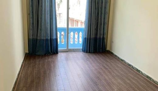 Bán Nhà Đẹp Gần Ngã Tư Sở,dt 51M2,4 Tầng,ngõ Ô Tô Qua Nhà.