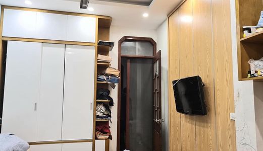 Bán Nhà Đội Cấn, Diện Tích 28/32T2 X 4 Tầng, Mặt Tiền 4M, Giá 4.05 Tỷ.